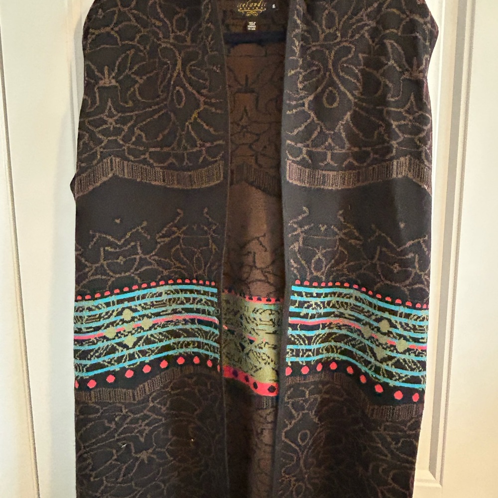 Stylish Brown Patterned Vest - image 1